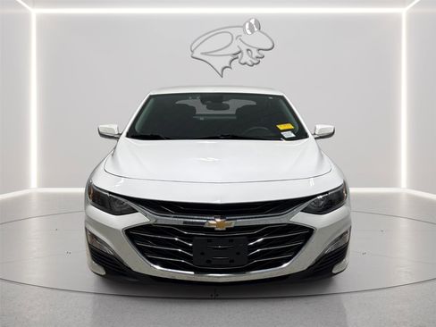 Used 2024 Chevrolet Malibu LT FWD image 9