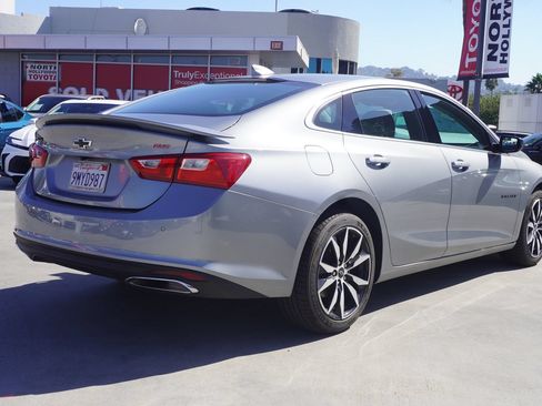 Used 2025 Chevrolet Malibu RS FWD image 5