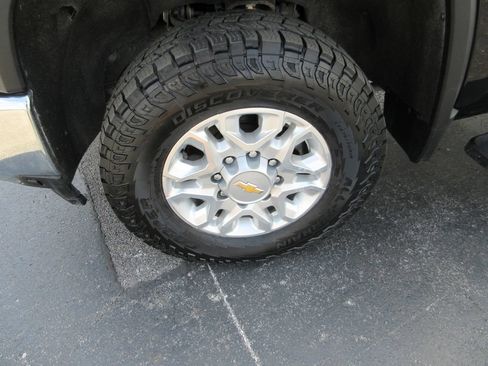 Used 2022 Chevrolet Silverado 2500 LTZ w/ Gooseneck/5TH Wheel Package AWD/4WD image 15