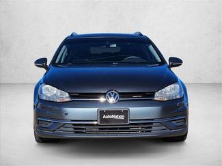 Used 2018 Volkswagen Golf SE video 2