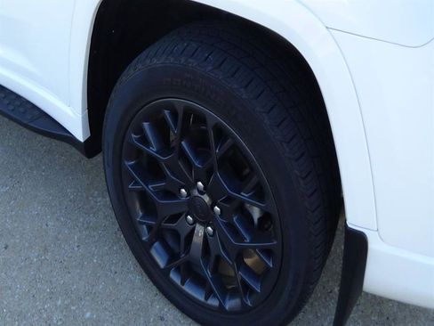 Certified 2024 Jeep Grand Cherokee L Summit image 9