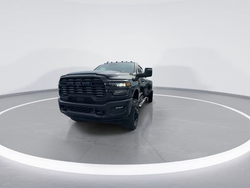 Used 2025 RAM 3500 Tradesman AWD/4WD image 5