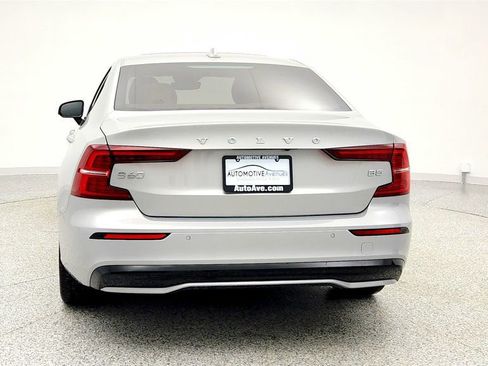 Used 2023 Volvo S60 B5 Core w/ Climate Package image 6