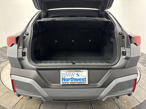 Used 2025 BMW X2 xDrive28i w/ Technology Package image 21