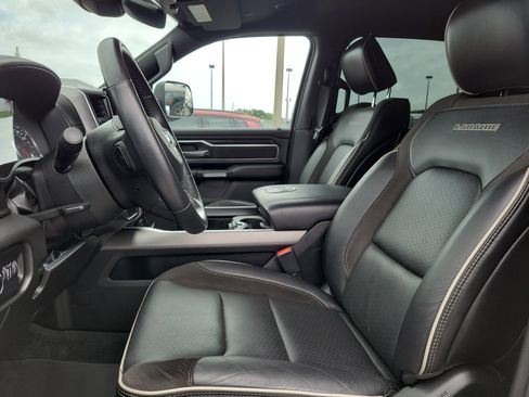 Used 2023 RAM 1500 Laramie AWD/4WD image 14