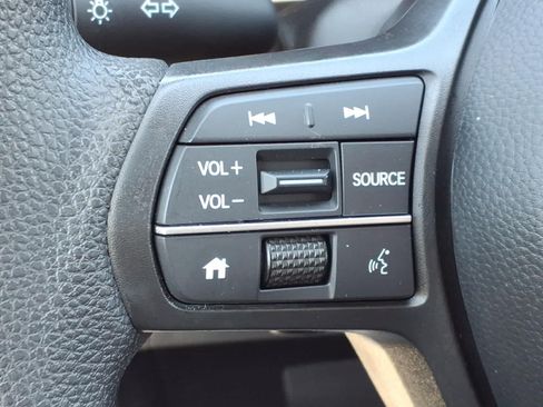 Used 2024 Honda CR-V EX image 17
