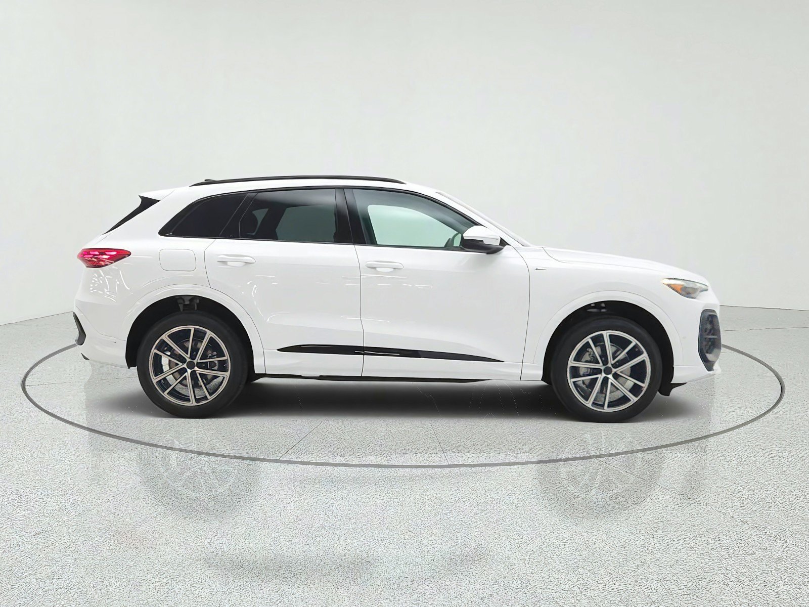 New 2026 Audi Q5 Premium Plus AWD/4WD image 4