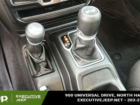 Used 2022 Jeep Wrangler Unlimited Sport S image 17