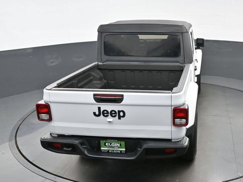 Used 2022 Jeep Gladiator Sport AWD/4WD image 36