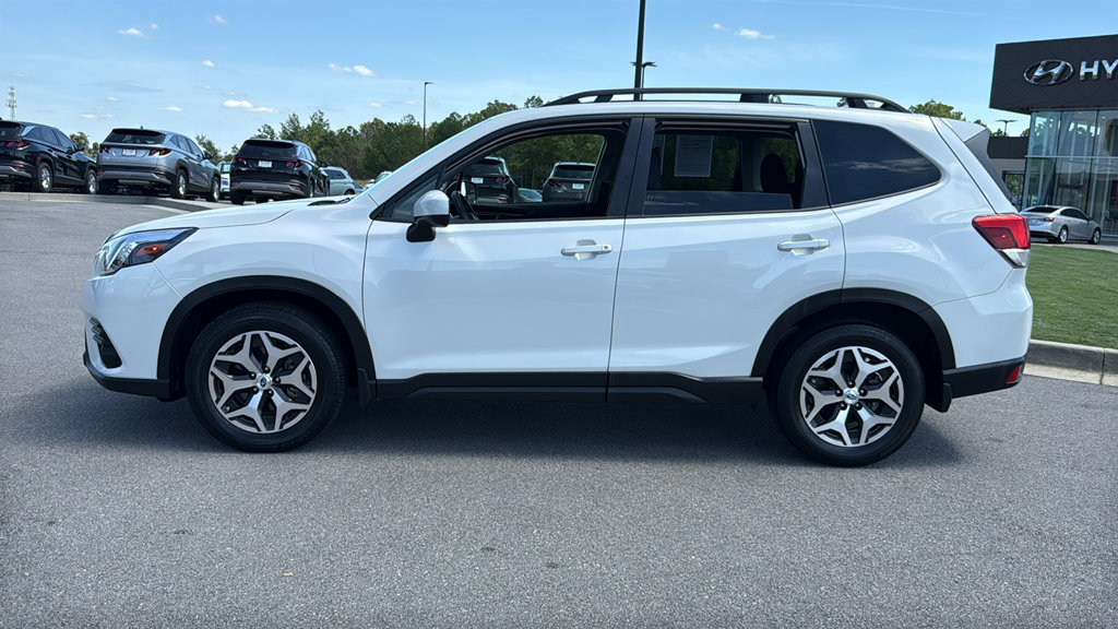 Used 2023 Subaru Forester Premium w/ Popular Package #3 AWD/4WD image 4