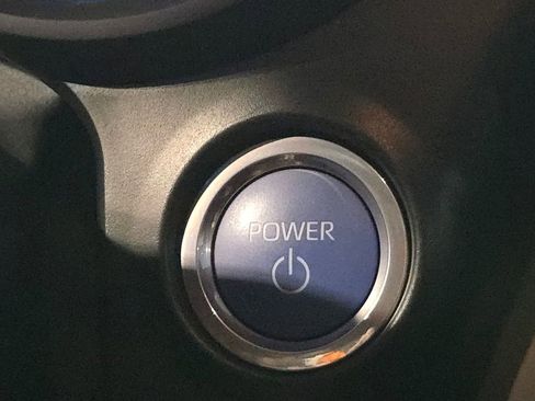 Used 2024 Toyota Sienna Platinum image 39