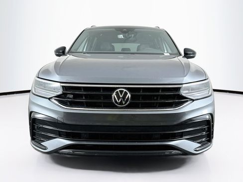 Used 2022 Volkswagen Tiguan SE R-Line FWD image 2