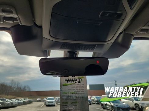 Used 2025 Subaru Outback image 12