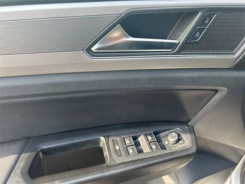 Used 2019 Volkswagen Atlas SE w/ Towing Package image 15