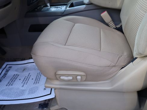 Used 2013 Nissan Armada SV image 7