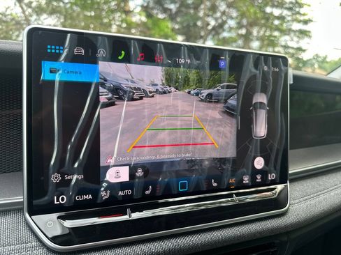New 2026 Volkswagen Tiguan S AWD/4WD image 15