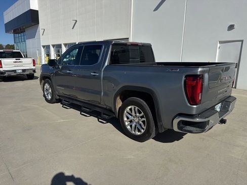 Used 2021 GMC Sierra 1500 SLT w/ SLT Convenience Package image 5