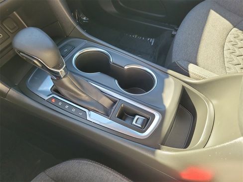 Used 2022 Chevrolet Equinox LT image 14