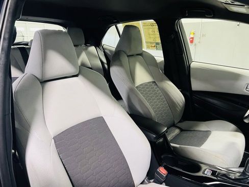 Used 2022 Toyota Corolla SE image 34