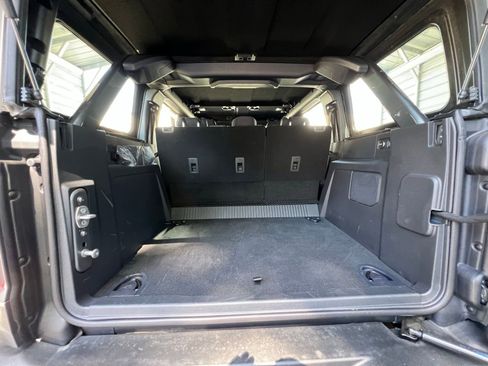 Used 2025 Ford Bronco 4-Door AWD/4WD image 5