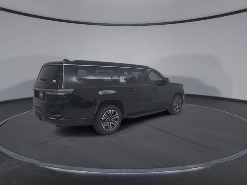 New 2026 Jeep Grand Wagoneer L 4WD image 15
