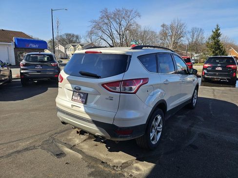 Used 2015 Ford Escape SE w/ Equipment Group 201A image 10