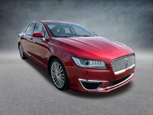 Used 2017 Lincoln MKZ Reserve FWD image 5