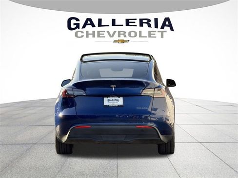 Used 2020 Tesla Model Y Long Range image 6