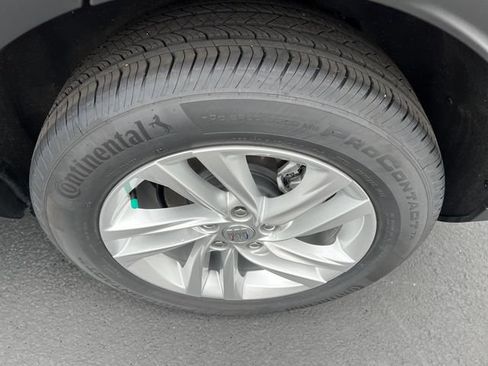 Used 2025 Buick Envista Preferred w/ Convenience II Package FWD image 26