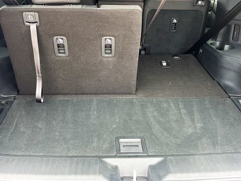 Used 2025 Honda Pilot Sport image 24