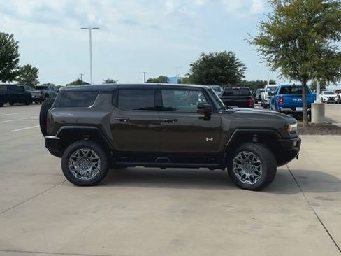 New 2025 GMC Hummer EV 3X image 9