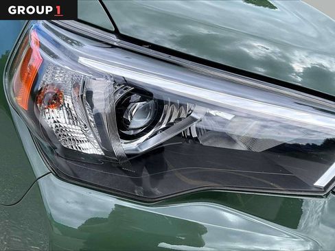 Certified 2022 Toyota 4Runner TRD Sport w/ Technology Package AWD/4WD image 27