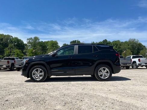 Used 2024 GMC Terrain SLE w/ Driver Convenience Package AWD/4WD image 18