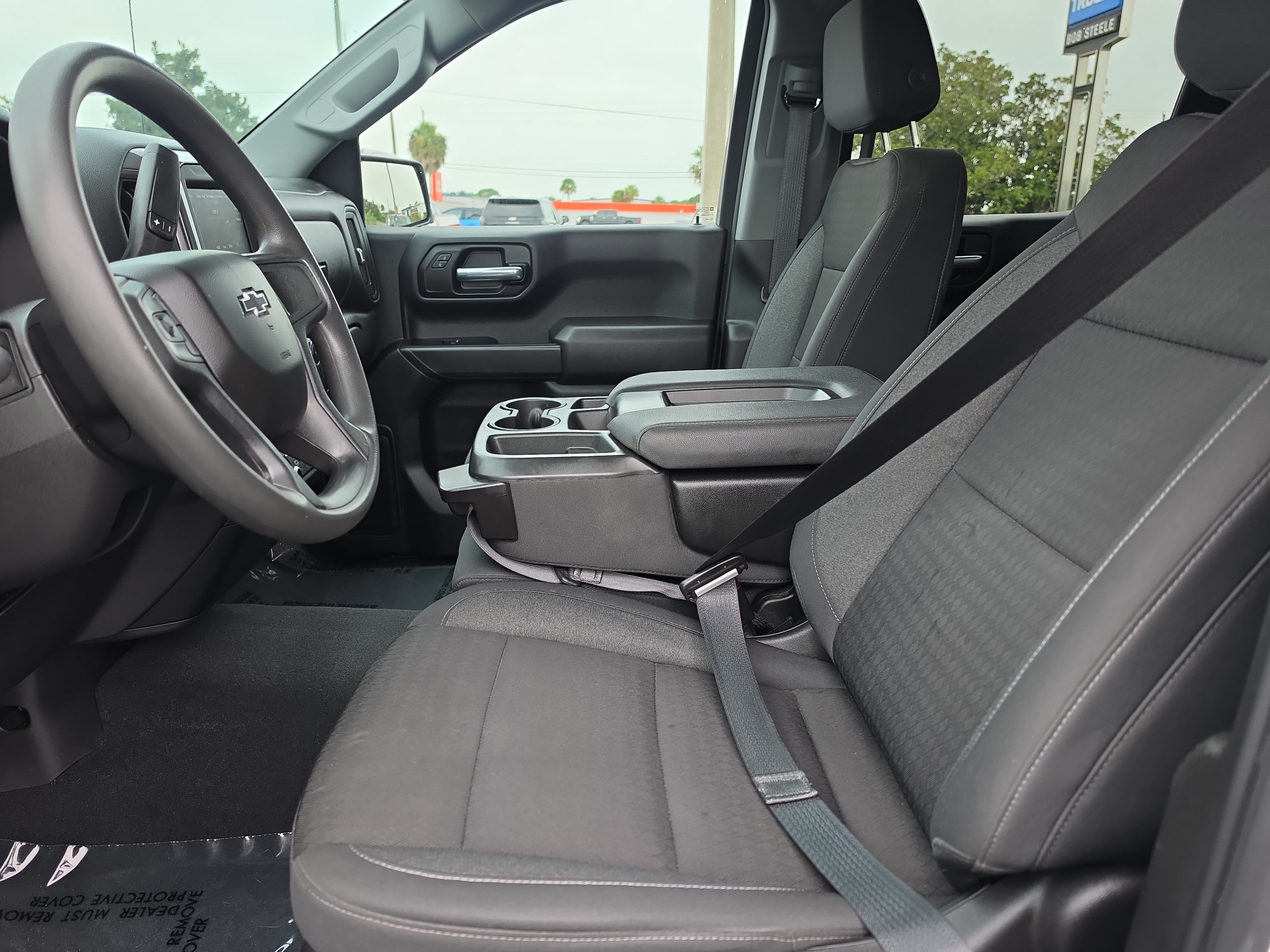 Used 2023 Chevrolet Silverado 1500 Custom Trail Boss w/ LPO, Dark Essentials Package AWD/4WD image 15