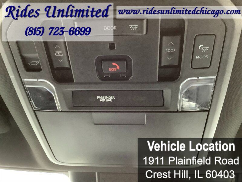Used 2023 Toyota Sequoia Platinum AWD/4WD image 37
