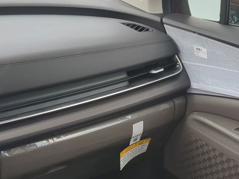 New 2026 Kia Carnival EX FWD image 14