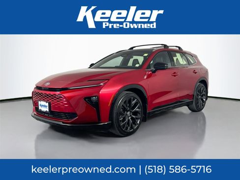 Used 2025 Toyota Crown Signia Limited w/ Advanced Technology Package image 1