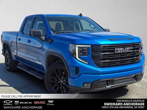 Used 2022 GMC Sierra 1500 Elevation w/ LPO, Elevation Black Package AWD/4WD image 1