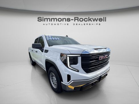 Used 2024 GMC Sierra 1500 Pro w/ Pro Value Package AWD/4WD image 5