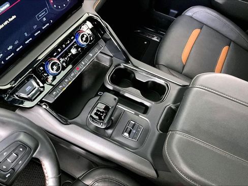 Used 2025 GMC Sierra 1500 AT4 w/ AT4 Premium Package image 18