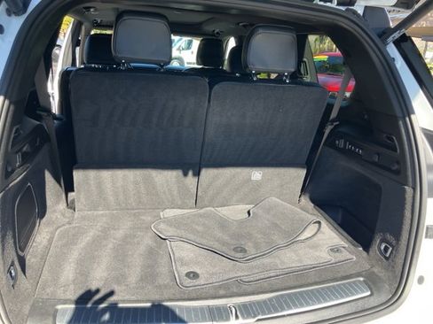 Used 2022 Jeep Grand Cherokee L Overland w/ Luxury Tech Group IV image 10