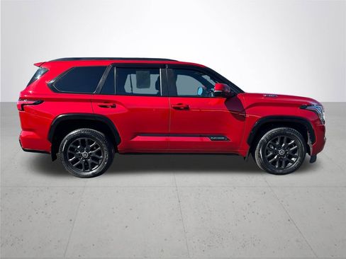 Certified 2024 Toyota Sequoia Platinum AWD/4WD image 7