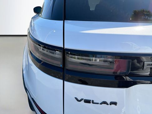Used 2024 Land Rover Range Rover Velar Dynamic SE image 10