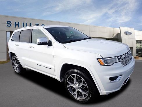 Used 2019 Jeep Grand Cherokee Overland image 3