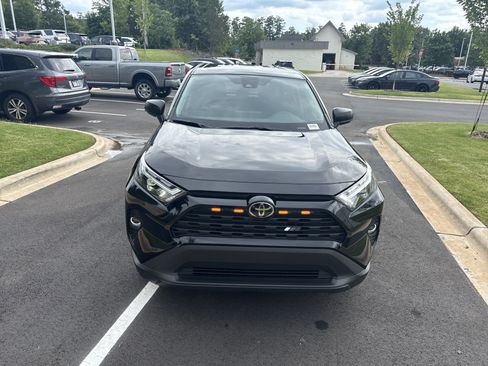 Used 2025 Toyota RAV4 LE FWD image 3