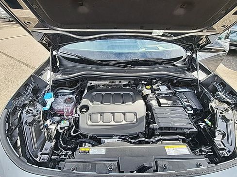 New 2026 Volkswagen Tiguan SE R-Line image 23