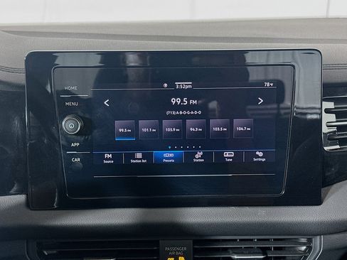 Used 2025 Volkswagen Jetta S image 21