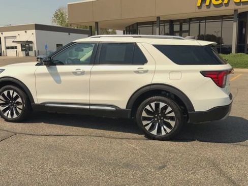 Used 2026 Ford Explorer Platinum w/ LUX Leather Package AWD/4WD image 6