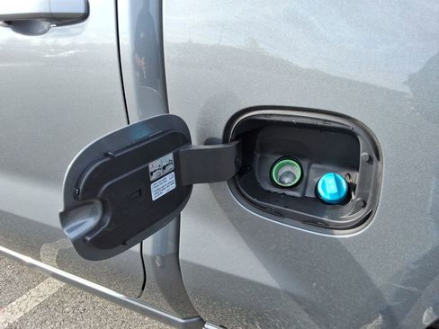 Certified 2022 Chevrolet Silverado 1500 RST image 12