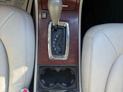 Used 2009 Buick Lucerne CXL image 14